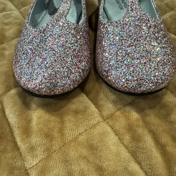 HARPER CANYON Glittery Pink Kids Shoes with adjustable straps! 🎉SO MUCH FUN🎉 - Picture 5 of 8